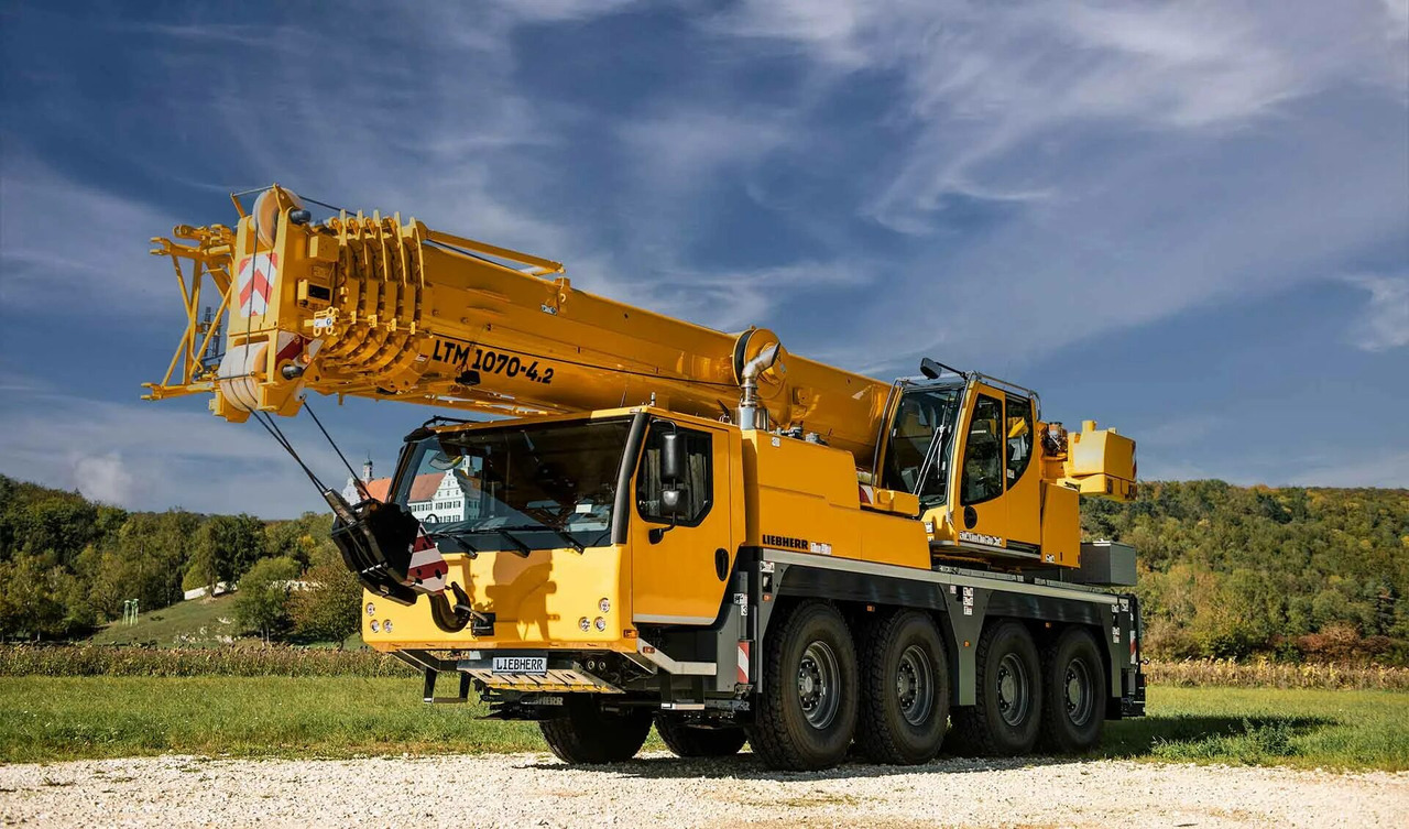 Автокран (г/п 70 т) Liebherr LTM 1070-4.2 - Автокран: фото 1 Автокран (г/п 70 т) Liebherr LTM 1070-4.2 - Автокран: фото 1
