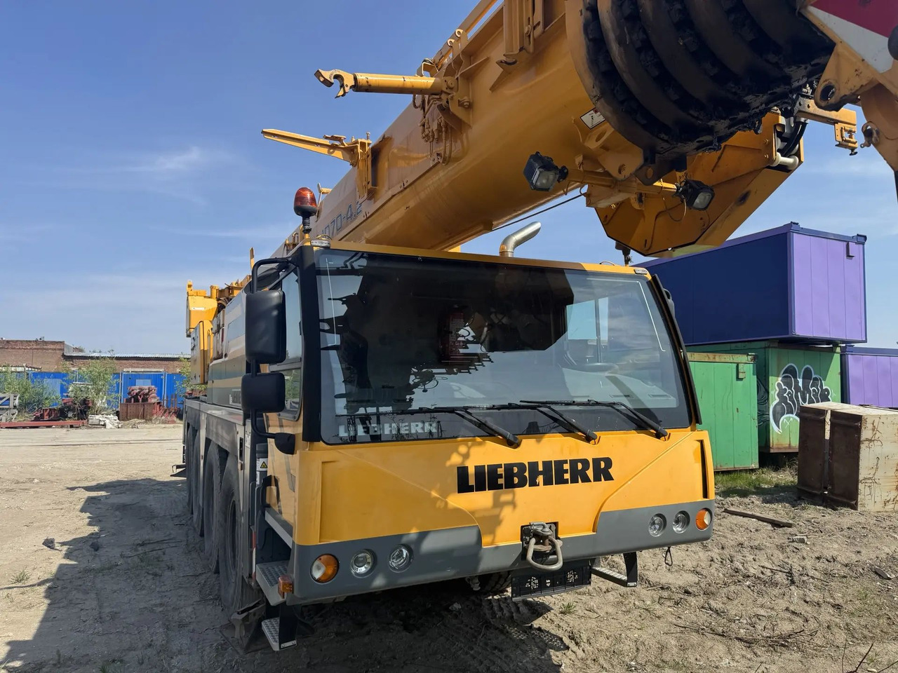 Автокран (г/п 70 т) Liebherr LTM 1070-4.2 - Автокран: фото 4 Автокран (г/п 70 т) Liebherr LTM 1070-4.2 - Автокран: фото 4