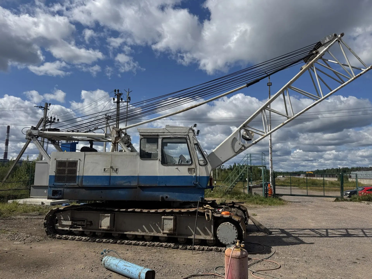 Кран гидравлический гусеничный Hitachi (г/п 55 т, стрела 31 м) - Другая техника: фото 1 Кран гидравлический гусеничный Hitachi (г/п 55 т, стрела 31 м) - Другая техника: фото 1