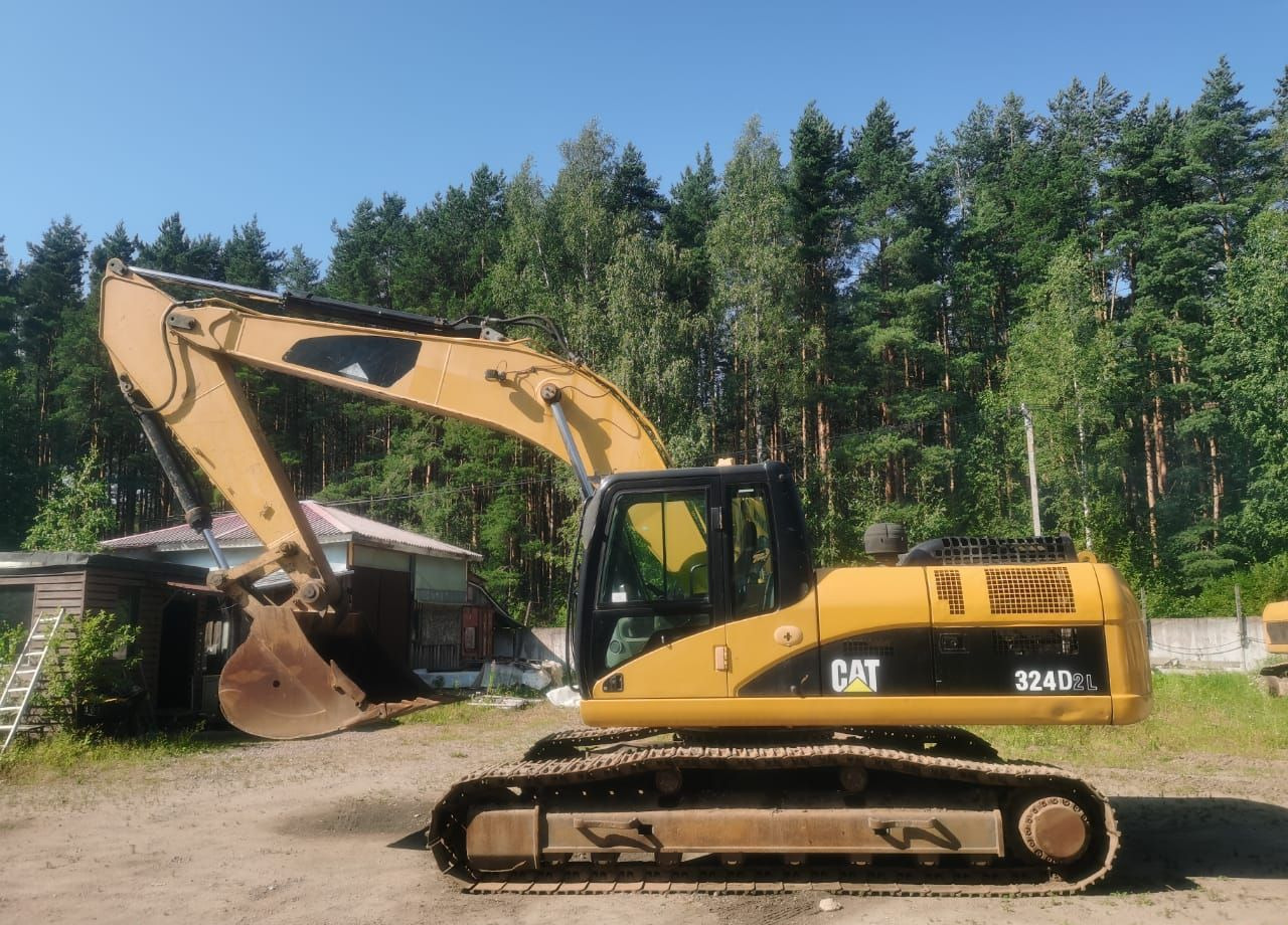 Экскаватор CAT 324DL (27,2 т) - Гусеничный экскаватор: фото 1 Экскаватор CAT 324DL (27,2 т) - Гусеничный экскаватор: фото 1
