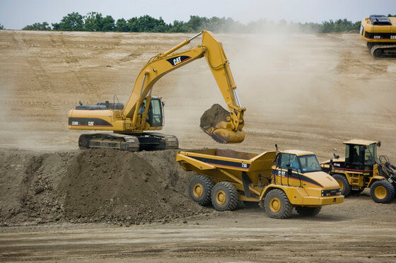 Экскаватор CAT 330DL (35 т) - Гусеничный экскаватор: фото 1 Экскаватор CAT 330DL (35 т) - Гусеничный экскаватор: фото 1