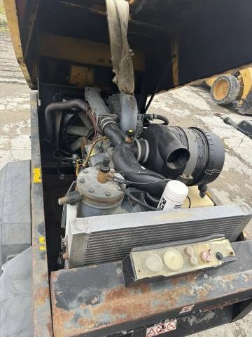 Компрессор дизельный Atlas Copco XATS 156Dd - Воздушный компрессор: фото 2 Компрессор дизельный Atlas Copco XATS 156Dd - Воздушный компрессор: фото 2