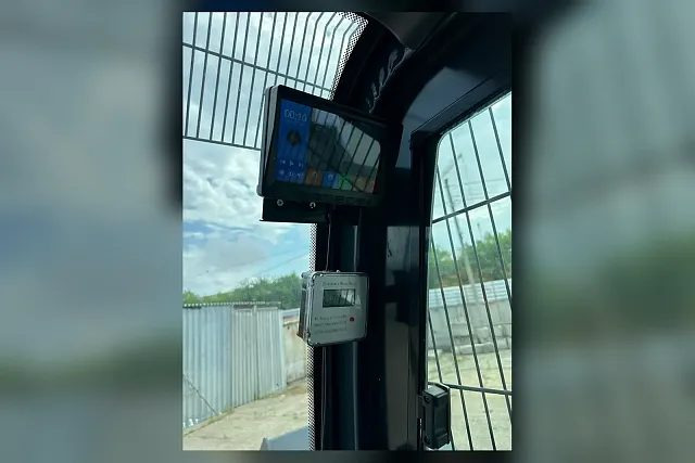 Автобетоносмеситель Бетоносмеситель с самозагрузкой Ynix QGMC7000: фото 14