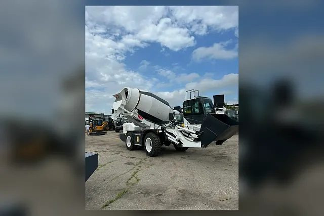 Автобетоносмеситель Бетоносмеситель с самозагрузкой Ynix QGMC7000: фото 9