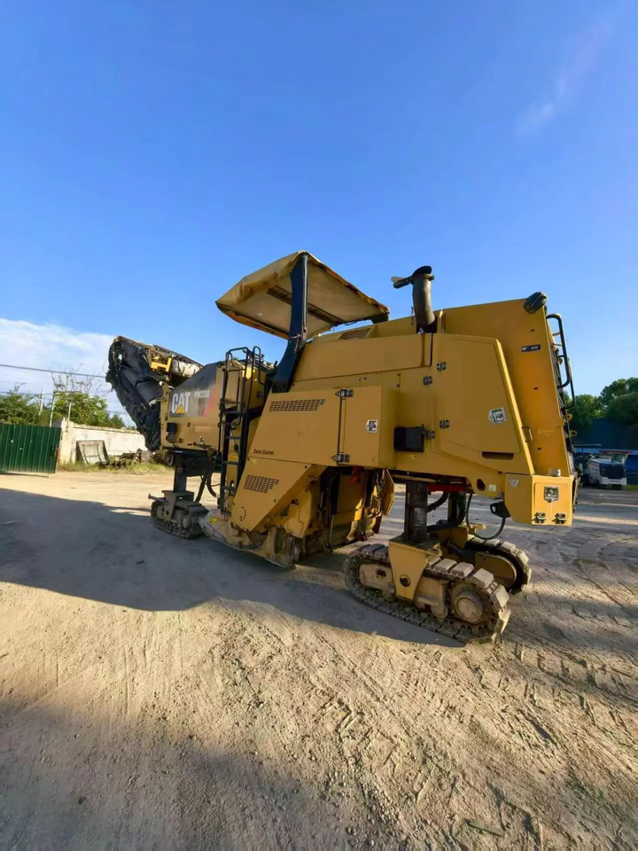 CATERPILLAR PM200 - Дорожная фреза: фото 2 CATERPILLAR PM200 - Дорожная фреза: фото 2