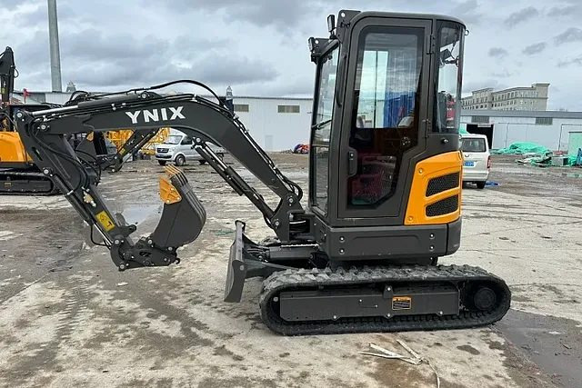 Мини-экскаватор YNIX YN27 - Мини-экскаватор: фото 1 Мини-экскаватор YNIX YN27 - Мини-экскаватор: фото 1