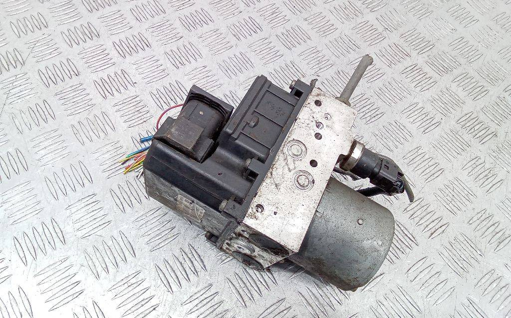 Блок ABS Toyota Corolla Verso 2 AR10 2006 - Детали тормозной системы для Легковых автомобилей: фото 3 Блок ABS Toyota Corolla Verso 2 AR10 2006 - Детали тормозной системы для Легковых автомобилей: фото 3