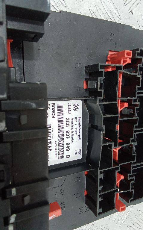 Блок комфорта Volkswagen Jetta 5 2005 3C0937049 - Электрическая система для Легковых автомобилей: фото 2 Блок комфорта Volkswagen Jetta 5 2005 3C0937049 - Электрическая система для Легковых автомобилей: фото 2