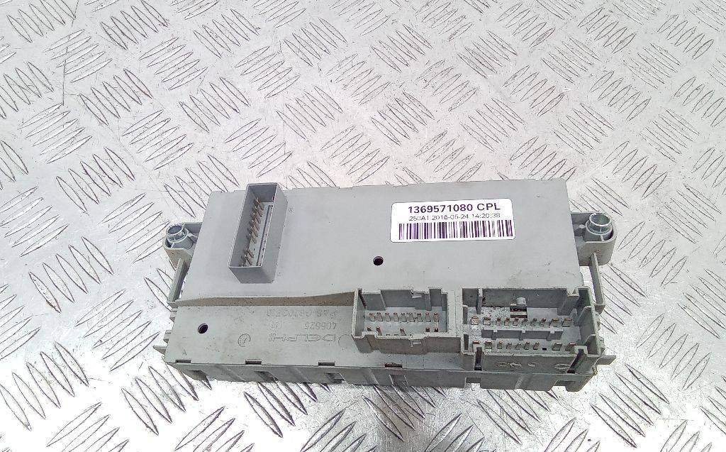 Блок предохранителей Citroen Jumper 2 2008 - Электрическая система для Грузовиков: фото 1 Блок предохранителей Citroen Jumper 2 2008 - Электрическая система для Грузовиков: фото 1
