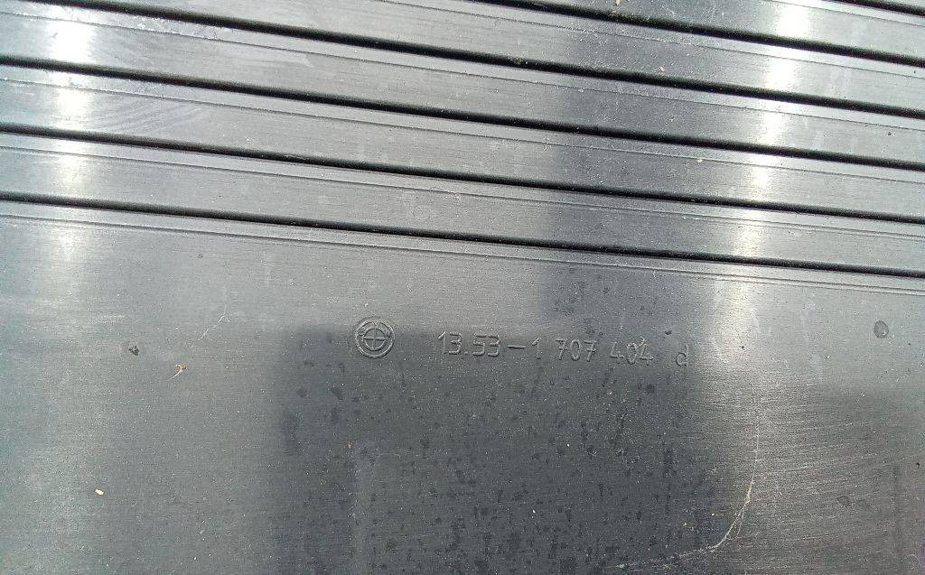 Декоративная крышка двигателя BMW 3 E46 1999 - Двигатель и запчасти для Легковых автомобилей: фото 5 Декоративная крышка двигателя BMW 3 E46 1999 - Двигатель и запчасти для Легковых автомобилей: фото 5