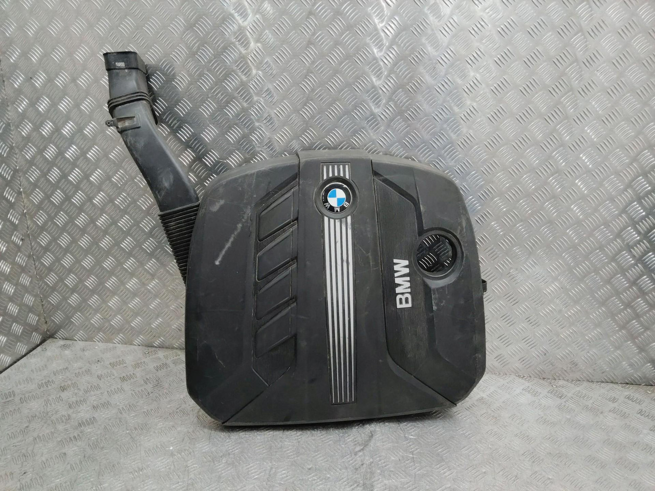 Декоративная крышка двигателя BMW 5 F10/F11 2010 - Двигатель и запчасти для Легковых автомобилей: фото 1 Декоративная крышка двигателя BMW 5 F10/F11 2010 - Двигатель и запчасти для Легковых автомобилей: фото 1