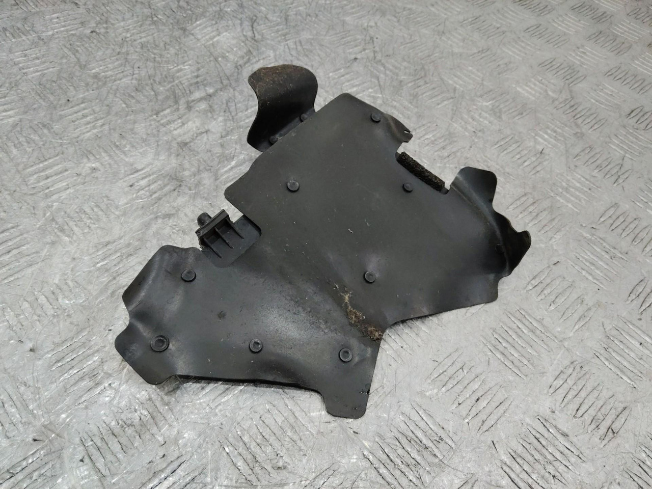 Дождевик Toyota C-HR 1 AX10 2018 55737F4020 - Аэродинамика/ Спойлеры для Легковых автомобилей: фото 3 Дождевик Toyota C-HR 1 AX10 2018 55737F4020 - Аэродинамика/ Спойлеры для Легковых автомобилей: фото 3