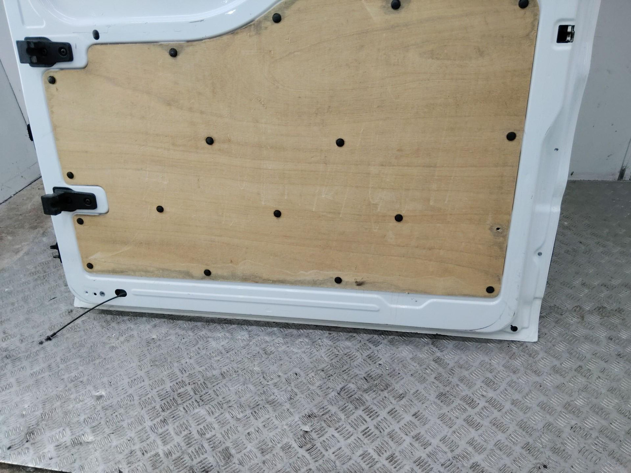 Дверь и запчасти для Грузовиков Дверь сдвижная правая Ford Transit 8 2018: фото 8 Дверь и запчасти для Грузовиков Дверь сдвижная правая Ford Transit 8 2018: фото 8