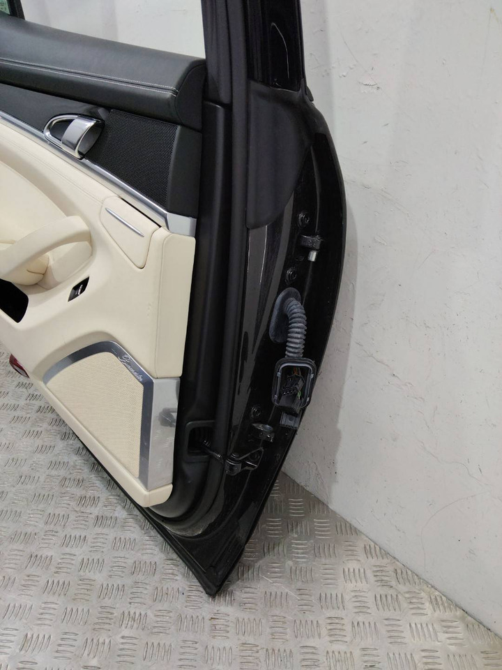 Дверь и запчасти для Легковых автомобилей Дверь задняя левая Porsche Panamera 970 рест. 2015: фото 10 Дверь и запчасти для Легковых автомобилей Дверь задняя левая Porsche Panamera 970 рест. 2015: фото 10