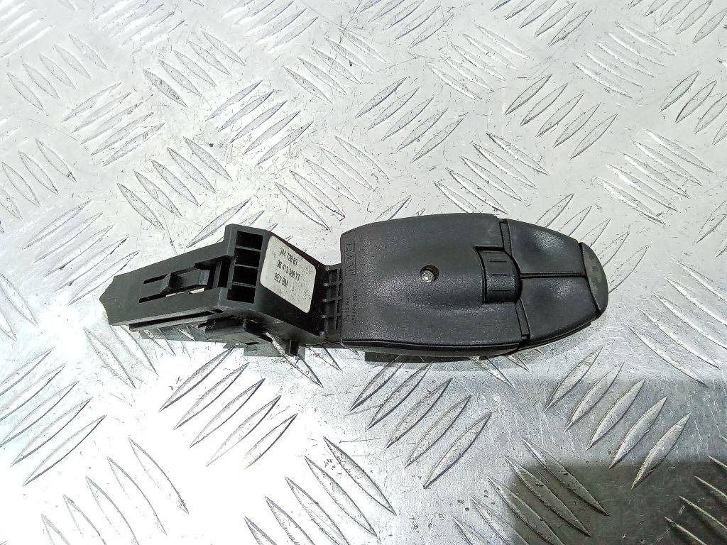 Джойстик управления мультимедиа Citroen C5 1 2004 - Электрическая система для Легковых автомобилей: фото 2 Джойстик управления мультимедиа Citroen C5 1 2004 - Электрическая система для Легковых автомобилей: фото 2