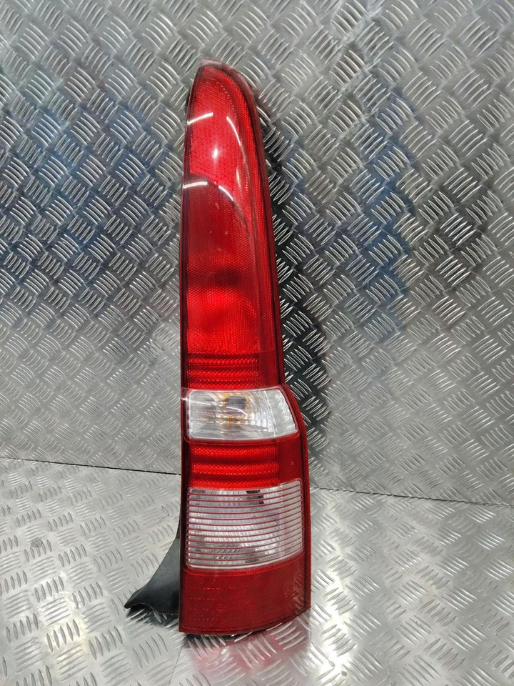 Фонарь задний правый Fiat Panda 2 2005 51763006 - Электрическая система для Легковых автомобилей: фото 1 Фонарь задний правый Fiat Panda 2 2005 51763006 - Электрическая система для Легковых автомобилей: фото 1