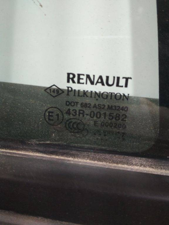 Форточка двери задней правой Renault Laguna 3 2008 - Стекло и запчасти для Легковых автомобилей: фото 2 Форточка двери задней правой Renault Laguna 3 2008 - Стекло и запчасти для Легковых автомобилей: фото 2