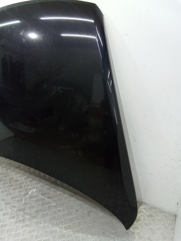 Капот Volkswagen Touareg 1 2007 - Капот для Легковых автомобилей: фото 4 Капот Volkswagen Touareg 1 2007 - Капот для Легковых автомобилей: фото 4