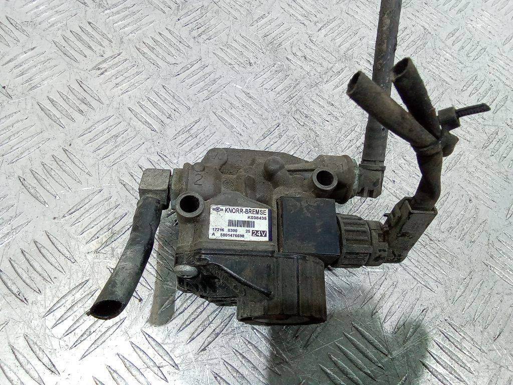 Кран ABS Mercedes-Benz Atego 1 2005 5801476698 - Детали тормозной системы для Грузовиков: фото 1 Кран ABS Mercedes-Benz Atego 1 2005 5801476698 - Детали тормозной системы для Грузовиков: фото 1