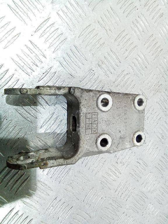 Кронштейн коробки (балка кпп) Peugeot 407 1 2006 - Кузов и экстерьер для Легковых автомобилей: фото 2 Кронштейн коробки (балка кпп) Peugeot 407 1 2006 - Кузов и экстерьер для Легковых автомобилей: фото 2