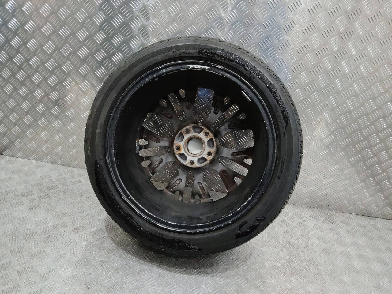 Литой диск R17x7.5 5x112 - Колесный диск: фото 4 Литой диск R17x7.5 5x112 - Колесный диск: фото 4