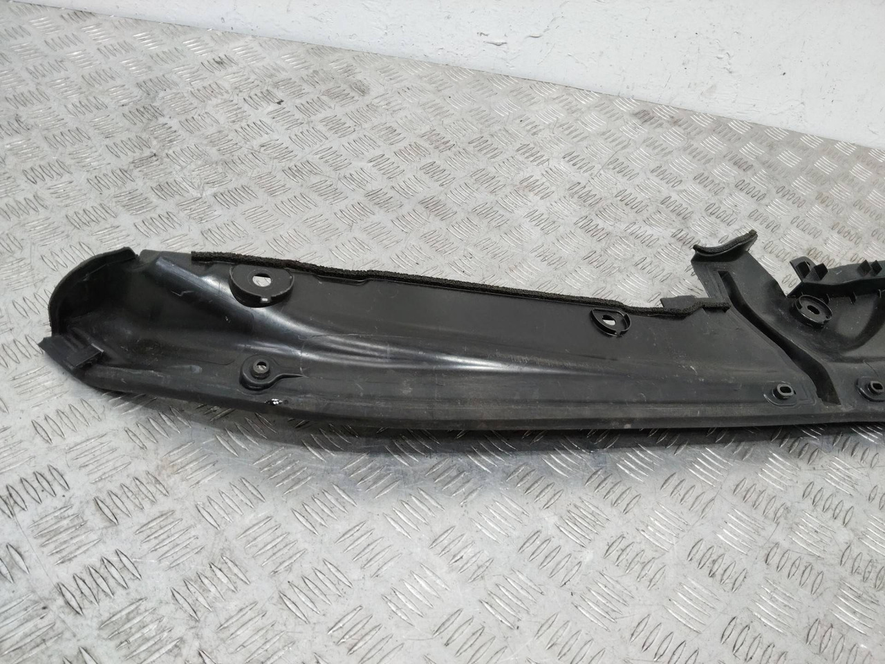 Пластик моторного отсека BMW 7 F01/F02 2012 - Подушка двигателя для Легковых автомобилей: фото 3 Пластик моторного отсека BMW 7 F01/F02 2012 - Подушка двигателя для Легковых автомобилей: фото 3
