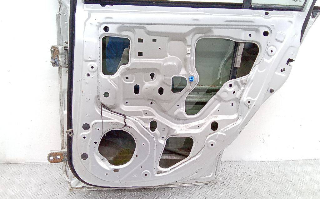Стекло двери задней правой Nissan Versa C11 2008 - Стекло и запчасти для Легковых автомобилей: фото 1 Стекло двери задней правой Nissan Versa C11 2008 - Стекло и запчасти для Легковых автомобилей: фото 1