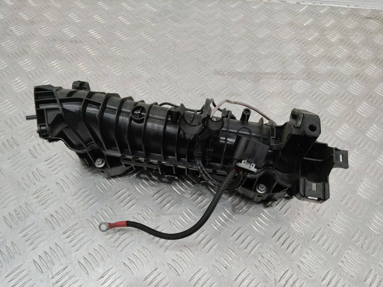 Впускной коллектор BMW 5 F10/F11 2012 108452S10 - Двигатель и запчасти для Легковых автомобилей: фото 2 Впускной коллектор BMW 5 F10/F11 2012 108452S10 - Двигатель и запчасти для Легковых автомобилей: фото 2