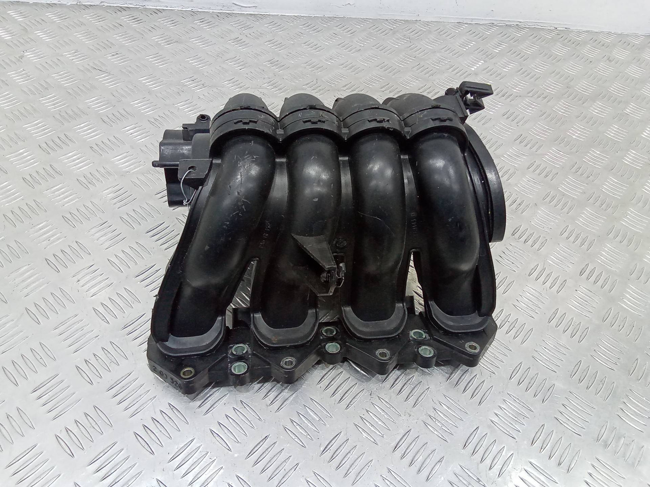 Впускной коллектор Peugeot 307 1 2001 9635885080 - Двигатель и запчасти для Легковых автомобилей: фото 1 Впускной коллектор Peugeot 307 1 2001 9635885080 - Двигатель и запчасти для Легковых автомобилей: фото 1