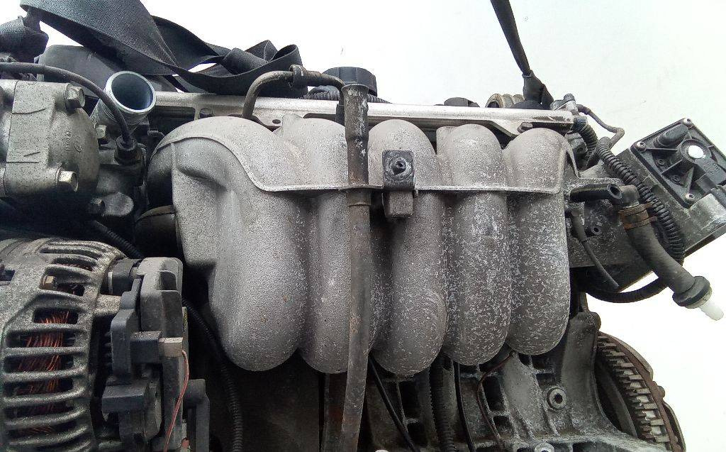 Впускной коллектор Volvo S60 1 2004 - Двигатель и запчасти для Легковых автомобилей: фото 1 Впускной коллектор Volvo S60 1 2004 - Двигатель и запчасти для Легковых автомобилей: фото 1