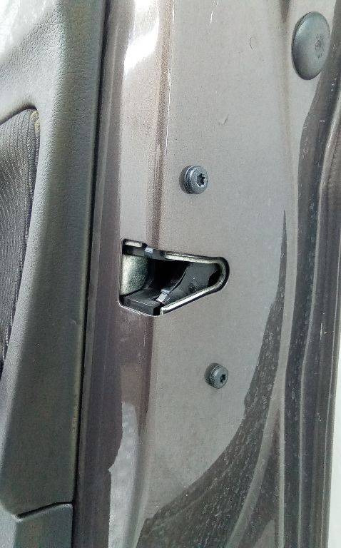 Замок двери передней правой BMW 1 F20/F21 2013 - Дверь и запчасти для Легковых автомобилей: фото 1 Замок двери передней правой BMW 1 F20/F21 2013 - Дверь и запчасти для Легковых автомобилей: фото 1