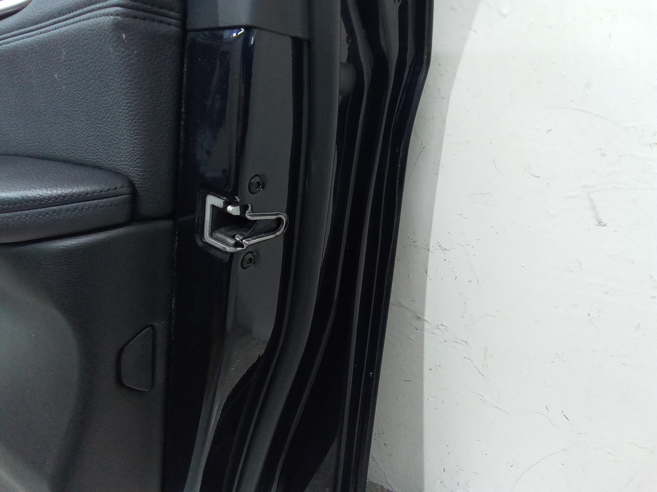 Замок двери передней правой BMW X5 F15 2015 - Дверь и запчасти для Легковых автомобилей: фото 1 Замок двери передней правой BMW X5 F15 2015 - Дверь и запчасти для Легковых автомобилей: фото 1