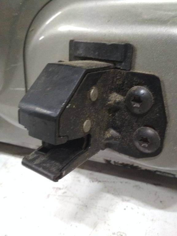 Замок двери задней правой Renault Kangoo 2 2010 - Дверь и запчасти для Легковых автомобилей: фото 1 Замок двери задней правой Renault Kangoo 2 2010 - Дверь и запчасти для Легковых автомобилей: фото 1