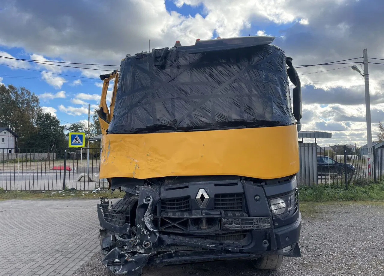 Самосвал Renault K440: фото 9 Самосвал Renault K440: фото 9