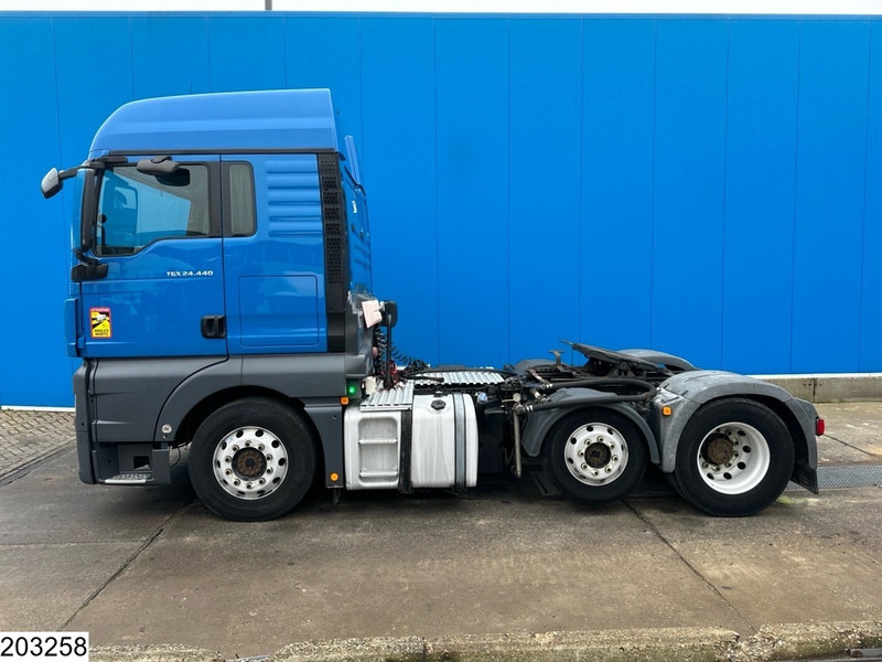 MAN TGX 24 440 6x2, EURO 5, RHD, ADR, PTO в лизинг MAN TGX 24 440 6x2, EURO 5, RHD, ADR, PTO: фото 15