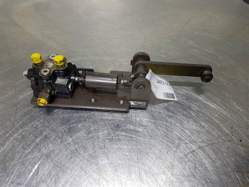 Ahlmann AZ14-Bucher Hydraulics 200061112137-Valve/Ventile - Гидравлика: фото 1