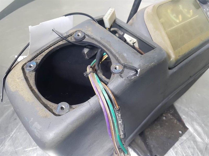 Komatsu PW 75/95 (FAI) - Dashboard/Console/Konsole в лизинг Komatsu PW 75/95 (FAI) - Dashboard/Console/Konsole: фото 6