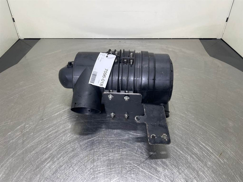 New Holland W110C - Air filter/Luftfilter/Luchtfilter - Двигатель для Строительной техники: фото 1 New Holland W110C - Air filter/Luftfilter/Luchtfilter - Двигатель для Строительной техники: фото 1