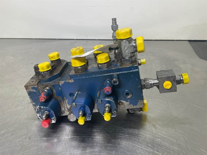 New Holland W110C-Rexroth M6-1213-00/3M6-Valve/Ventile - Гидравлика для Строительной техники: фото 1 New Holland W110C-Rexroth M6-1213-00/3M6-Valve/Ventile - Гидравлика для Строительной техники: фото 1