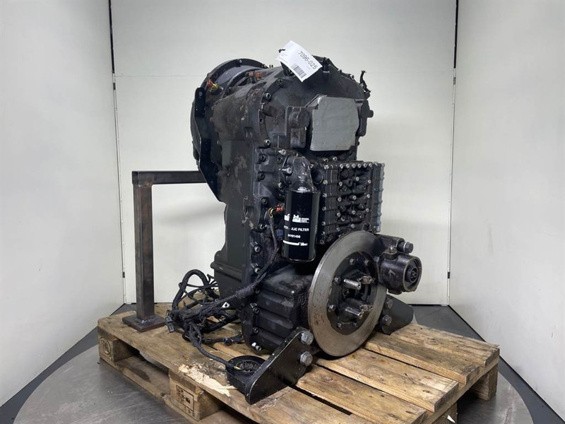 New Holland W110C-ZF 4WG-130-Transmission/Getriebe - Коробка передач для Строительной техники: фото 1 New Holland W110C-ZF 4WG-130-Transmission/Getriebe - Коробка передач для Строительной техники: фото 1