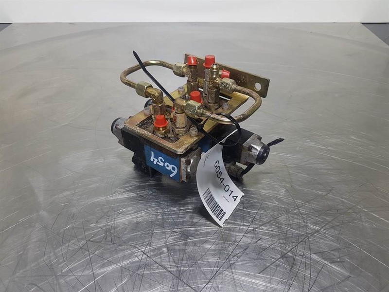 Rexroth 4WE6GA53 - Komatsu PW75 - Valve - Гидравлика: фото 1