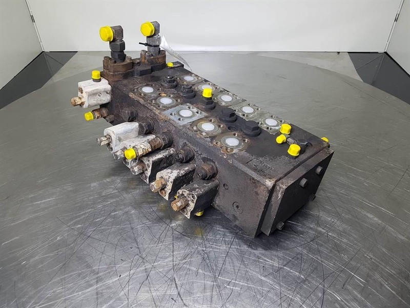 Sennebogen 818E-712031 / R901355589-178824-Valve/Ventile - Гидравлика для Строительной техники: фото 1 Sennebogen 818E-712031 / R901355589-178824-Valve/Ventile - Гидравлика для Строительной техники: фото 1