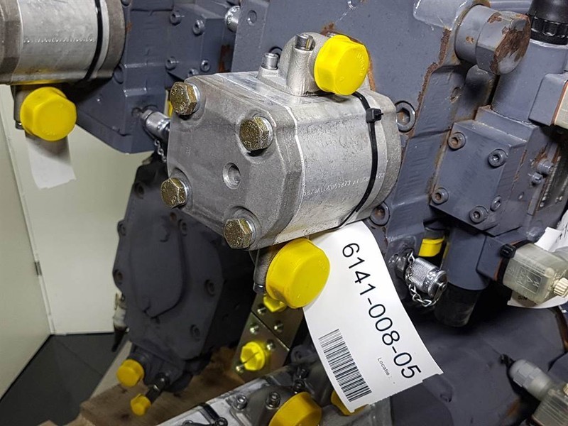 Vögele 1802925 / 2046225-Haldex WP09A1-1802925-Gearpump - Гидравлика: фото 1 Vögele 1802925 / 2046225-Haldex WP09A1-1802925-Gearpump - Гидравлика: фото 1