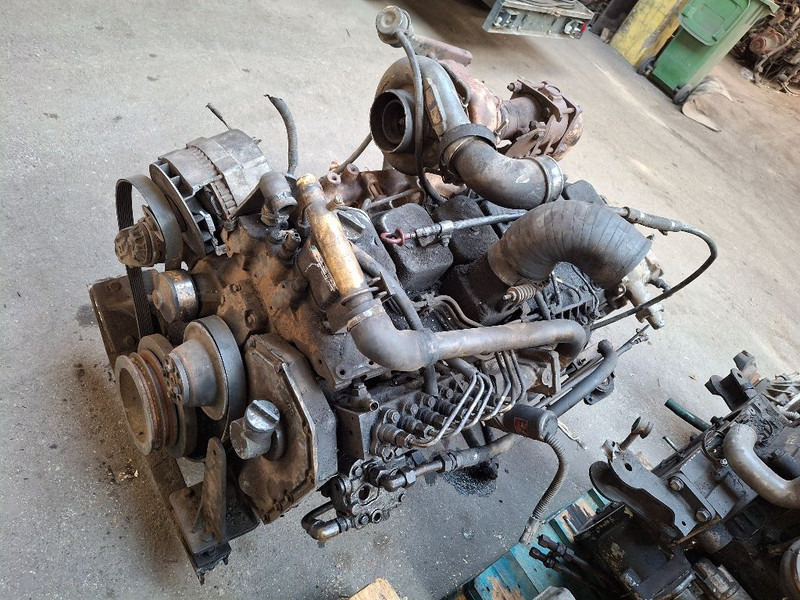 Cummins B215-20 - Двигатель: фото 1 Cummins B215-20 - Двигатель: фото 1