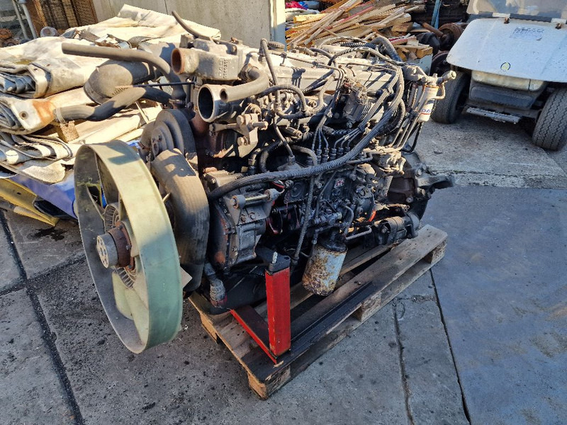 DAF 865 RS200L - Двигатель: фото 1 DAF 865 RS200L - Двигатель: фото 1
