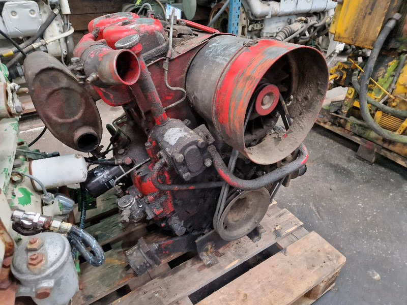 Deutz F2L912 - Двигатель: фото 1