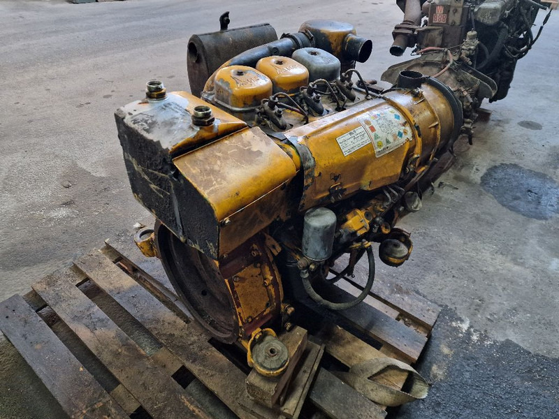 Deutz F3L912 - Двигатель: фото 1 Deutz F3L912 - Двигатель: фото 1