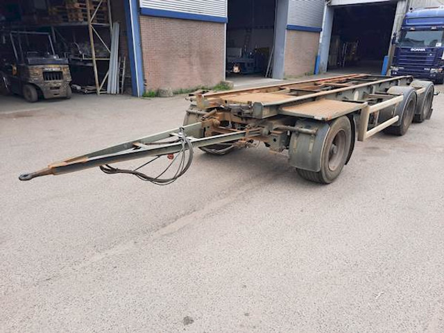 Floor FLA-3-101 - Полуприцеп-контейнеровоз/ Сменный кузов: фото 1 Floor FLA-3-101 - Полуприцеп-контейнеровоз/ Сменный кузов: фото 1