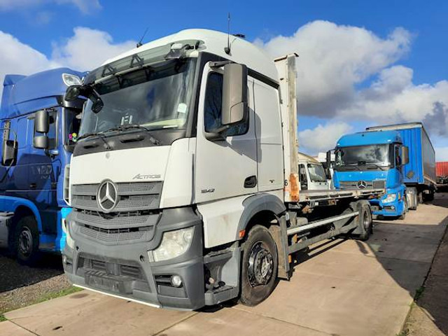 Mercedes-Benz ACTROS 1842 - Грузовик-контейнеровоз/ Сменный кузов: фото 1 Mercedes-Benz ACTROS 1842 - Грузовик-контейнеровоз/ Сменный кузов: фото 1