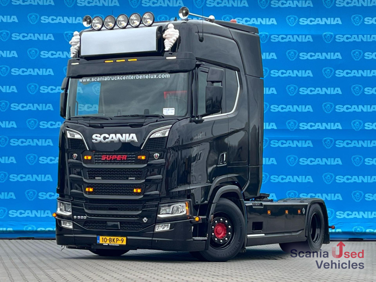 SCANIA S 520 A4x2NB DIFF-L PARK AIRCO FULL AIR 9T KING V8 - Тягач: фото 1 SCANIA S 520 A4x2NB DIFF-L PARK AIRCO FULL AIR 9T KING V8 - Тягач: фото 1